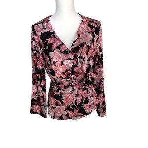 Vici Dolls wrap top, never worn. Size small, runs small.